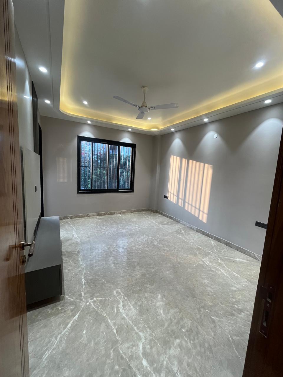 Plot C-2470, Sushant Lok 1, C Block — photo 13 of 21