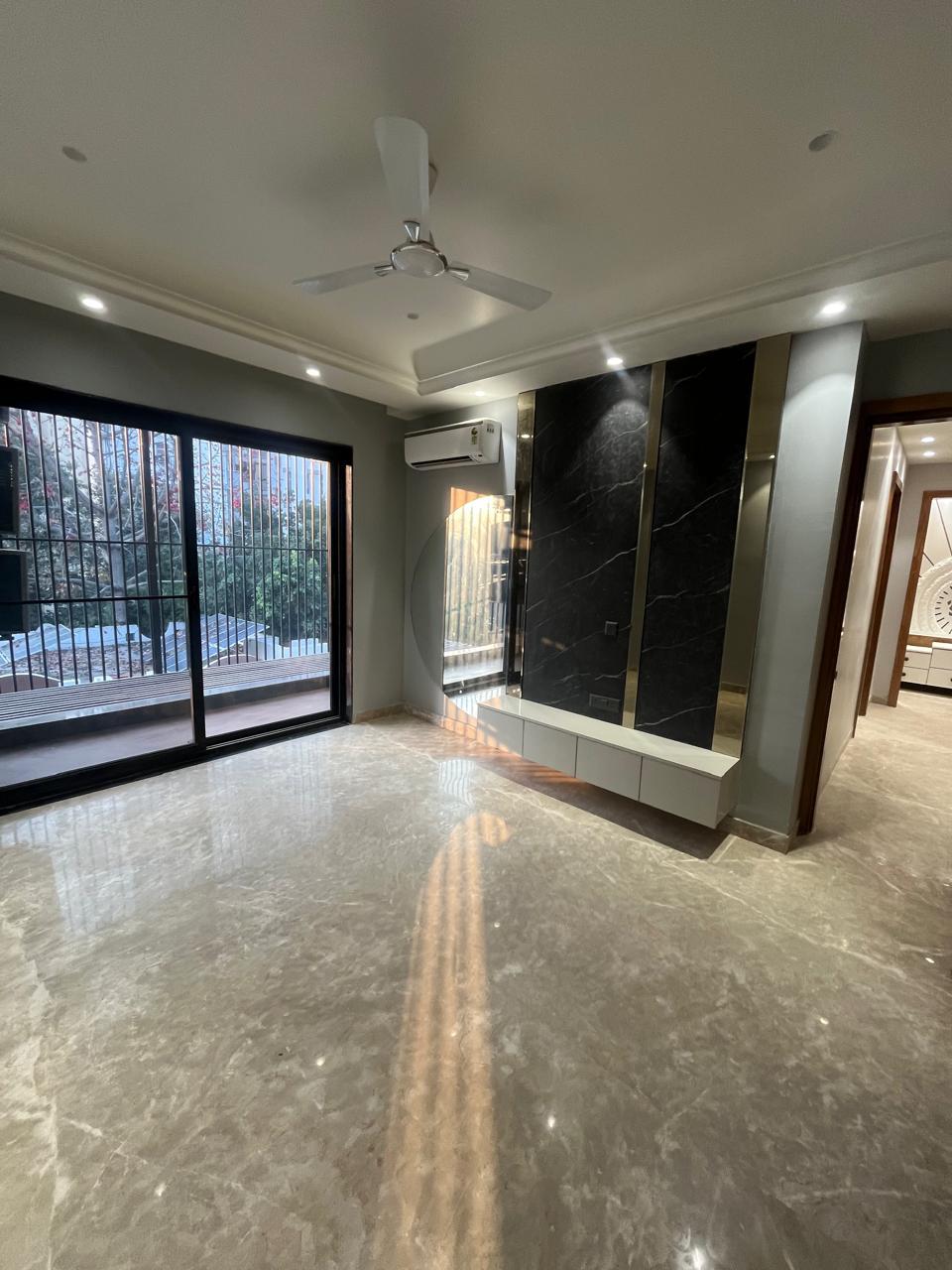 Plot C-2470, Sushant Lok 1, C Block — photo 17 of 21