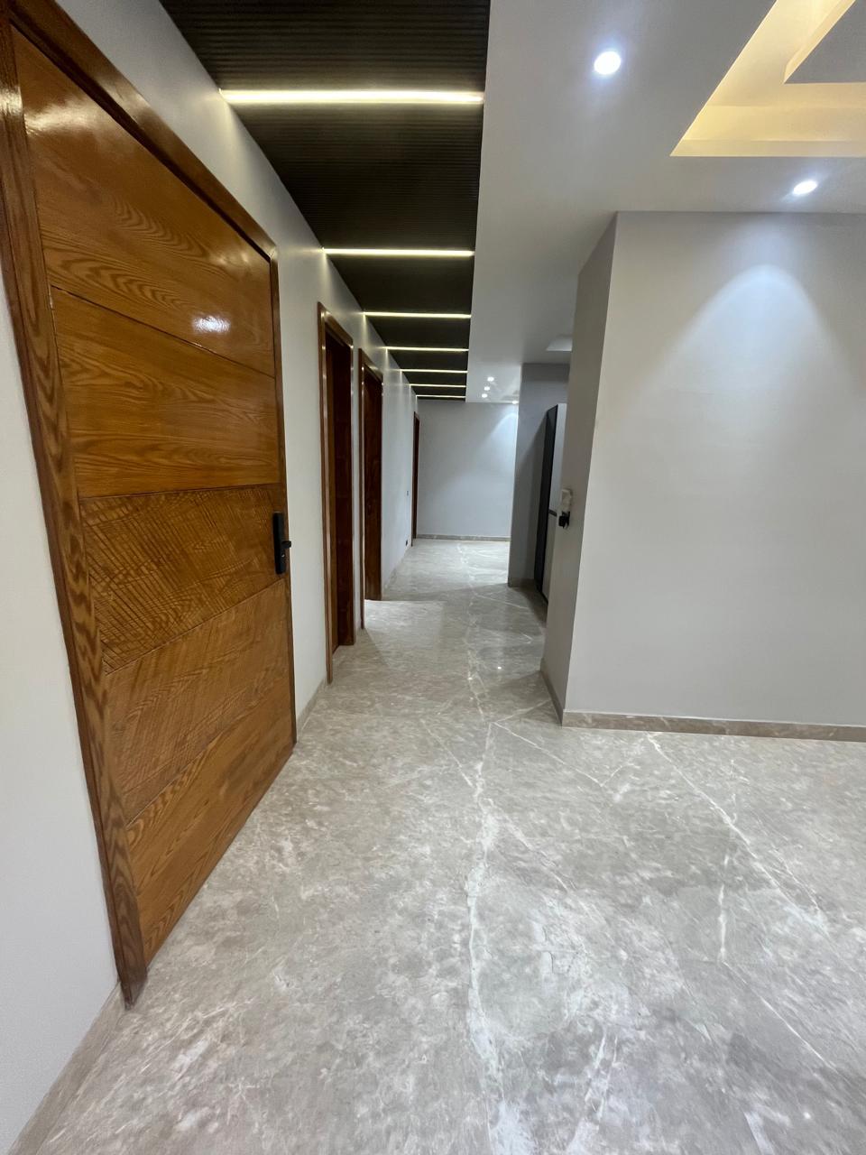 Plot C-2470, Sushant Lok 1, C Block — photo 4 of 21
